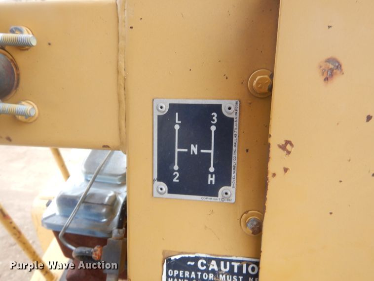 image for item KT9092 1987 Ferguson SP-912  pneumatic roller