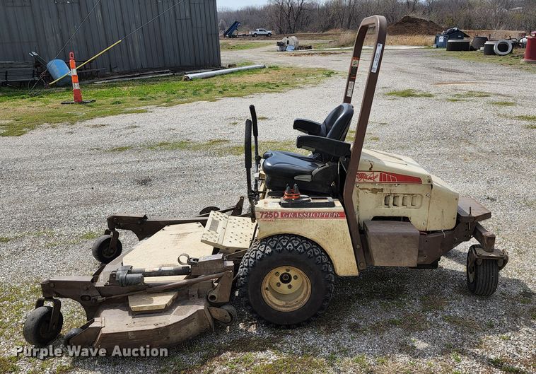 image for item KT9726 Grasshopper 725D  ZTR lawn mower