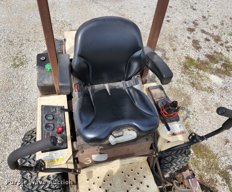 image for item KT9726 Grasshopper 725D  ZTR lawn mower