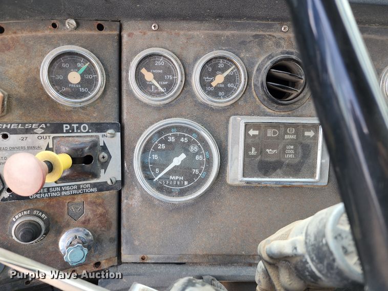 image for item KT9733 1988 Ford L9000  dump truck