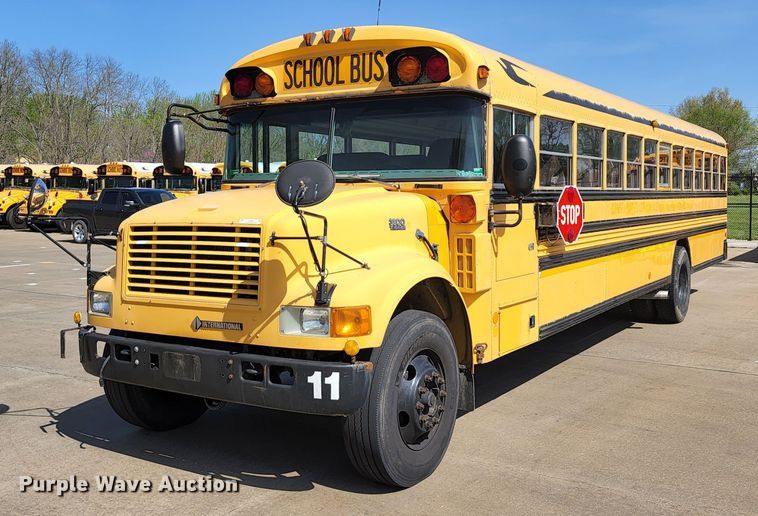 image for item KT9853 2003 International 3800  school bus