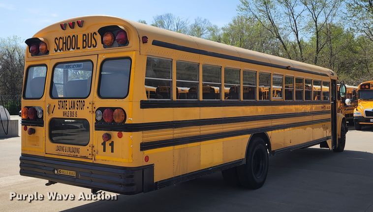 image for item KT9853 2003 International 3800  school bus