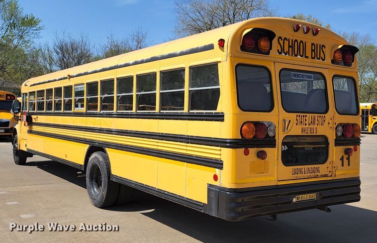 image for item KT9853 2003 International 3800  school bus