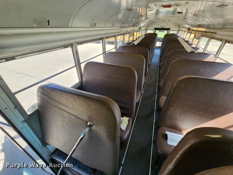 image for item KT9853 2003 International 3800  school bus