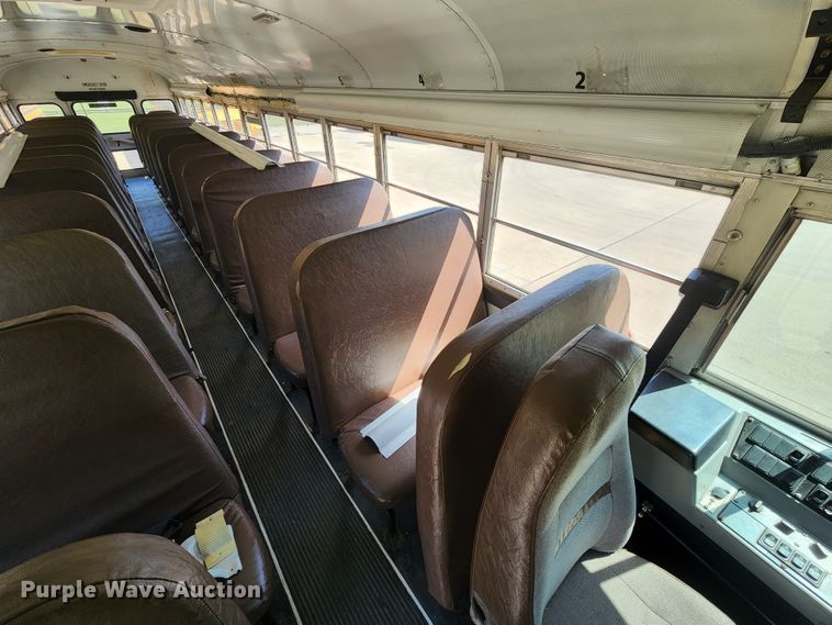 image for item KT9853 2003 International 3800  school bus