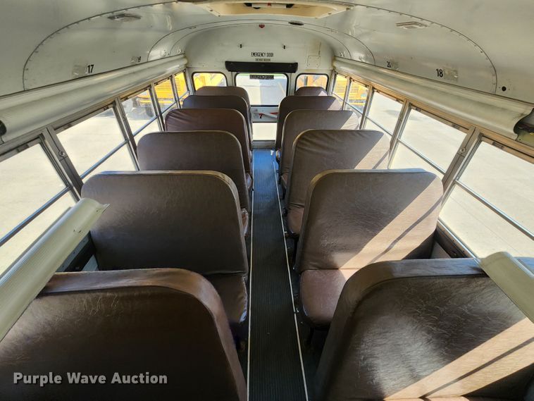 image for item KT9853 2003 International 3800  school bus