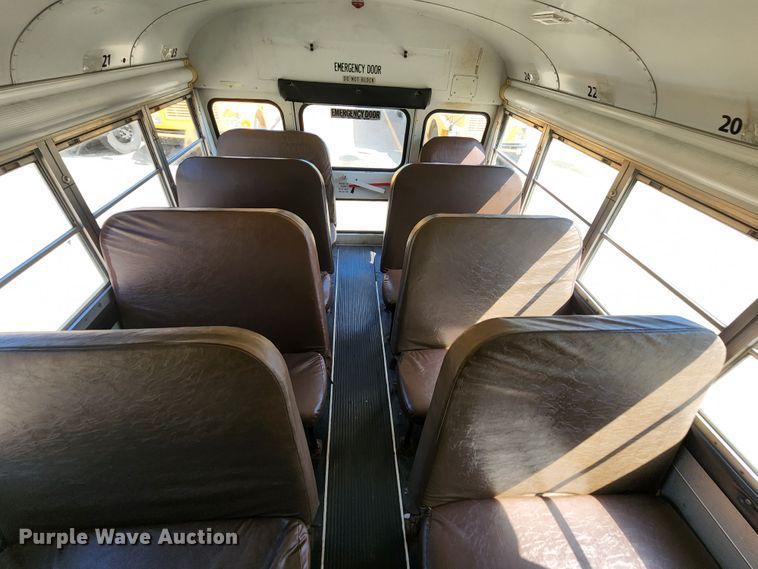 image for item KT9853 2003 International 3800  school bus