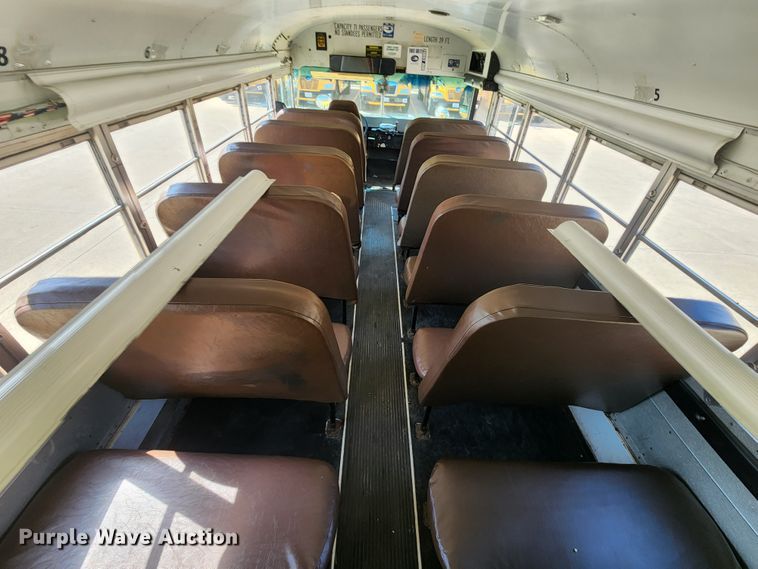 image for item KT9853 2003 International 3800  school bus