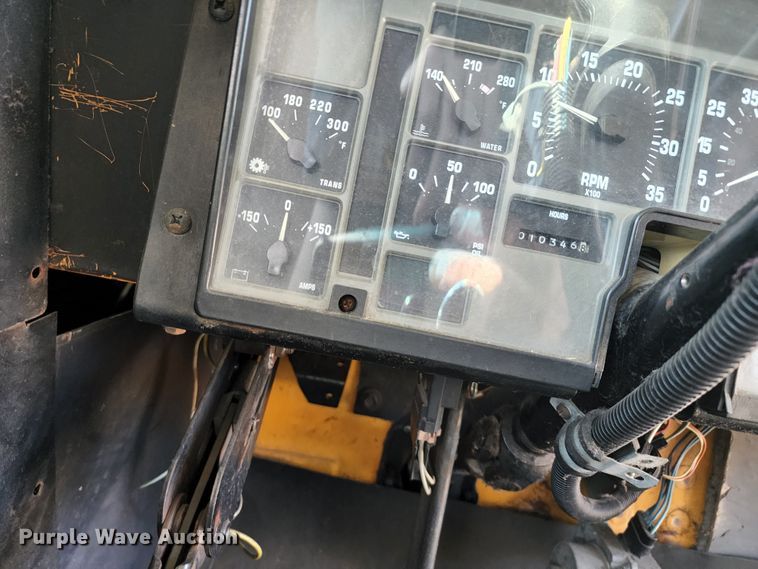 image for item KT9853 2003 International 3800  school bus