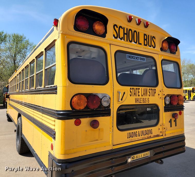 image for item KT9853 2003 International 3800  school bus
