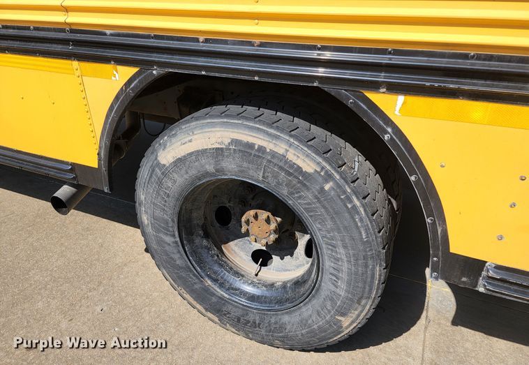 image for item KT9853 2003 International 3800  school bus