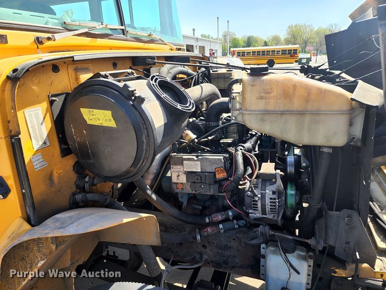 image for item KT9853 2003 International 3800  school bus