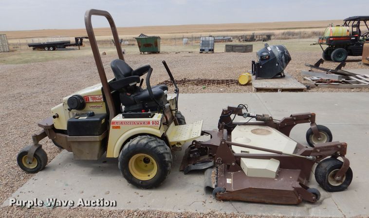 image for item LJ9966 Grasshopper 932  ZTR lawn mower