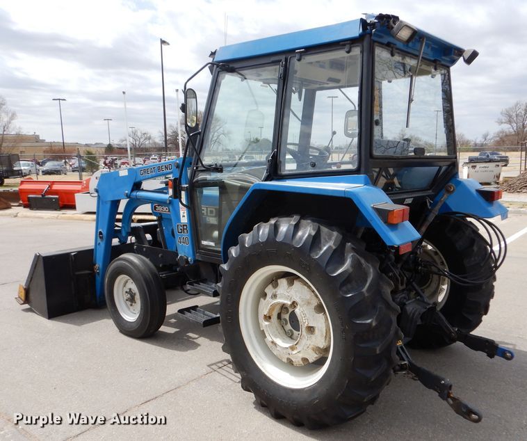 image for item LJ9981 Ford 3930  tractor