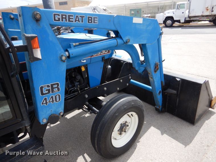 image for item LJ9981 Ford 3930  tractor