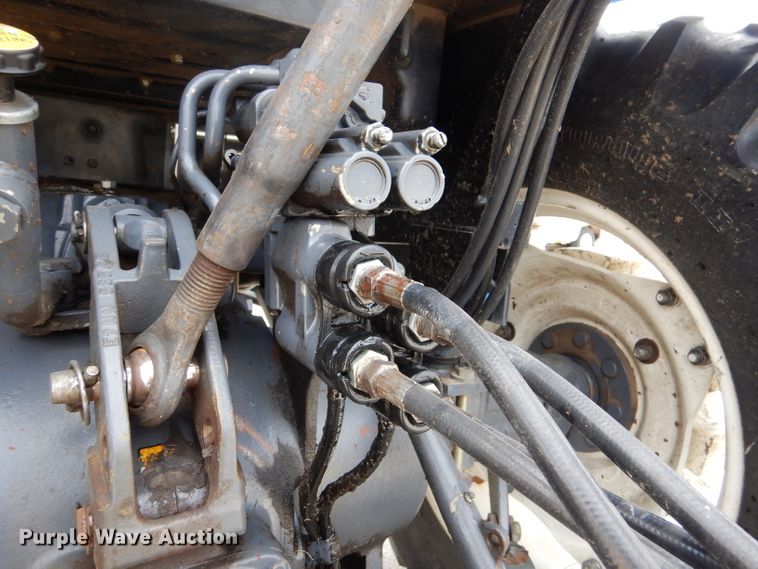 image for item LJ9981 Ford 3930  tractor