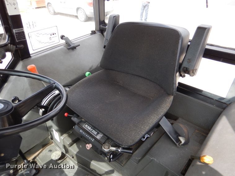 image for item LJ9981 Ford 3930  tractor