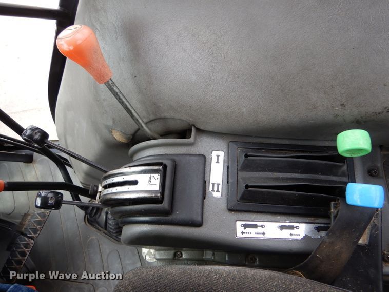 image for item LJ9981 Ford 3930  tractor