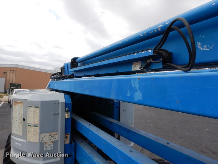 image for item LJ9985 1993 Genie Z-60/34  boom lift