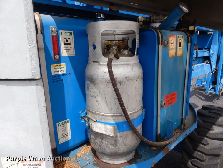 image for item LJ9985 1993 Genie Z-60/34  boom lift