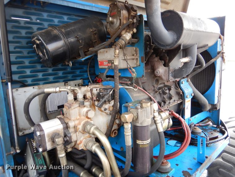 image for item LJ9985 1993 Genie Z-60/34  boom lift