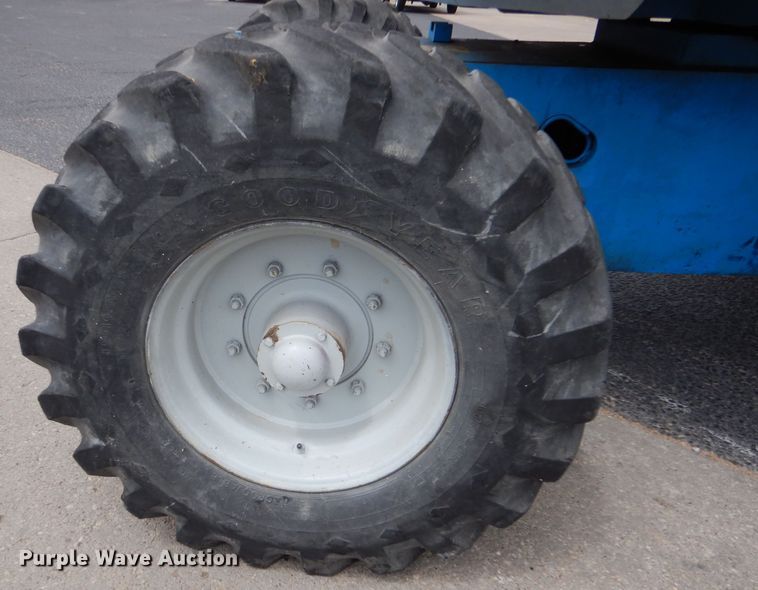 image for item LJ9985 1993 Genie Z-60/34  boom lift