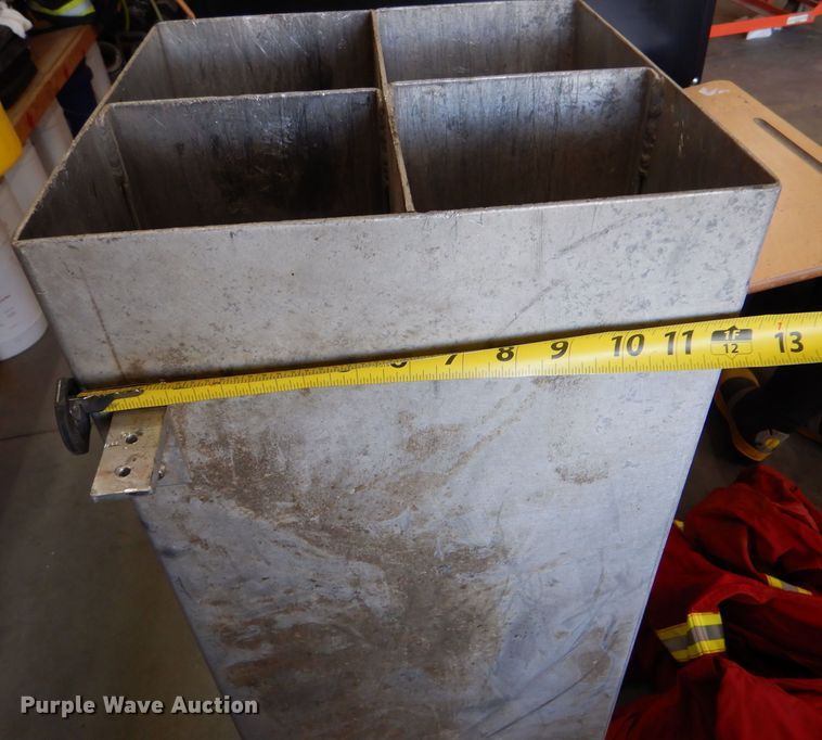 image for item LS9089 Fire fighting equipment