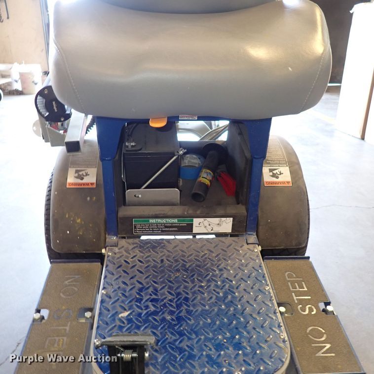 image for item MA9605 Graco Line Driver HD  striping machine