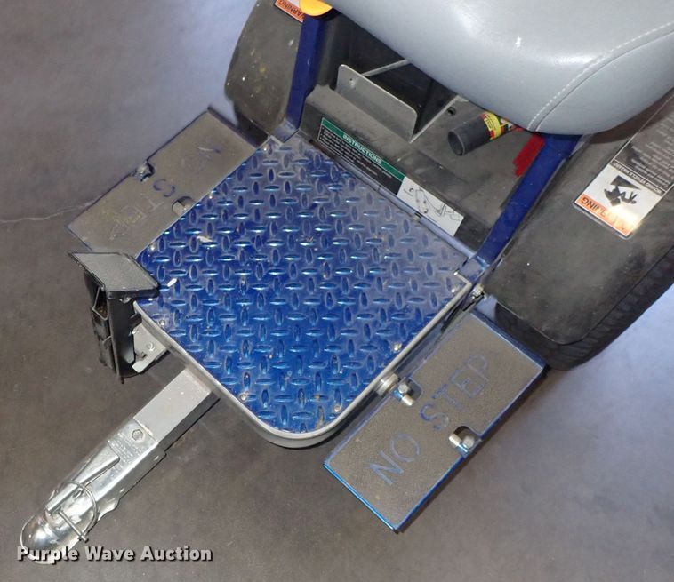 image for item MA9605 Graco Line Driver HD  striping machine