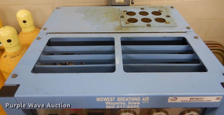 image for item MF9037 CompAir Mako ACI 05E3  breathing air compressor