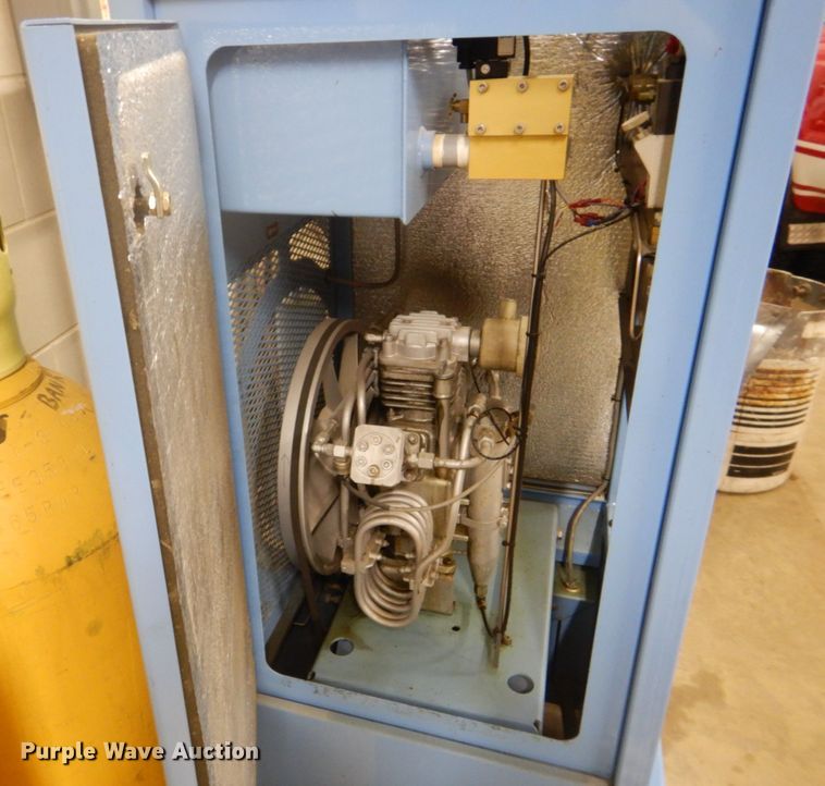 image for item MF9037 CompAir Mako ACI 05E3  breathing air compressor