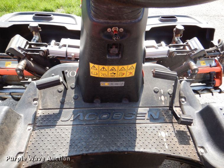 image for item MF9058 Jacobsen Eclipse 322  reel mower