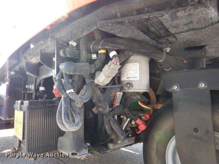 image for item MF9059 2015 Jacobsen Eclipse 322  reel mower