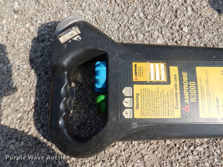 image for item MF9060 Amprobe  underground utility locator