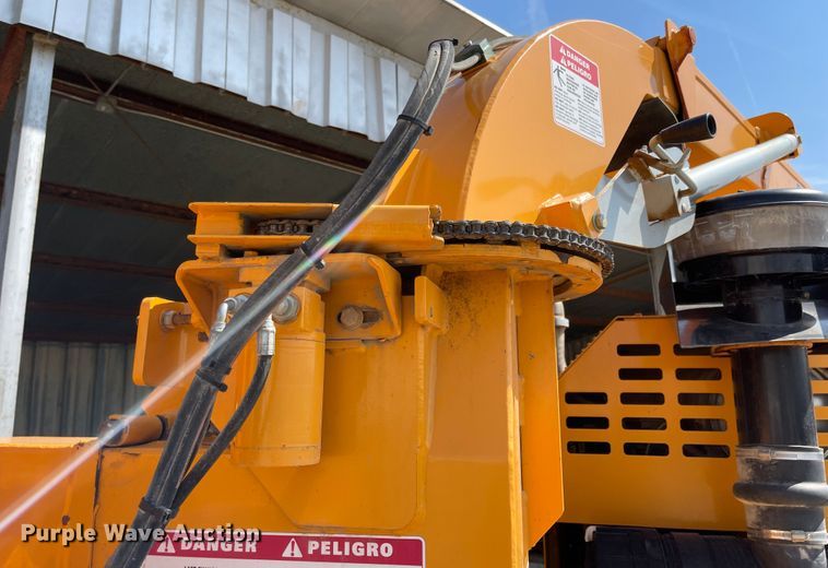 image for item MJ9580 2016 Bandit 250XP  wood chipper