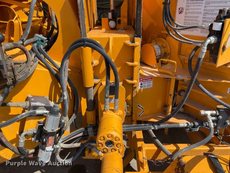 image for item MJ9580 2016 Bandit 250XP  wood chipper