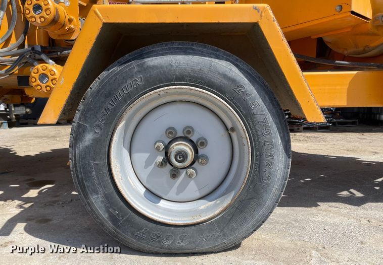 image for item MJ9580 2016 Bandit 250XP  wood chipper