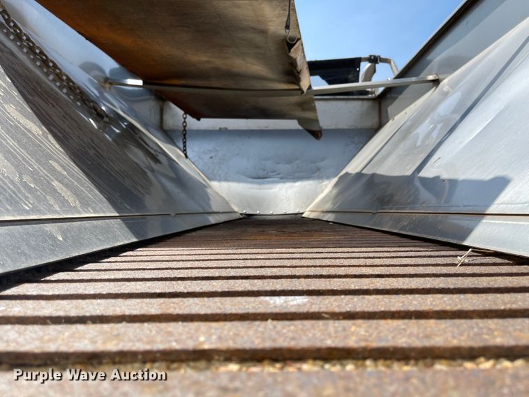 image for item MJ9585 2010 Sterling L-Line  dump truck