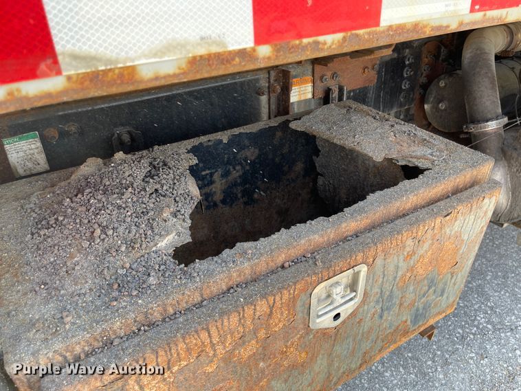 image for item MJ9585 2010 Sterling L-Line  dump truck