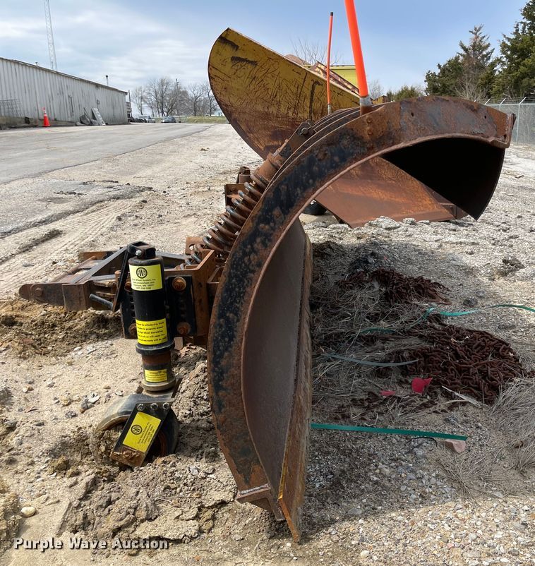 image for item MJ9585 2010 Sterling L-Line  dump truck
