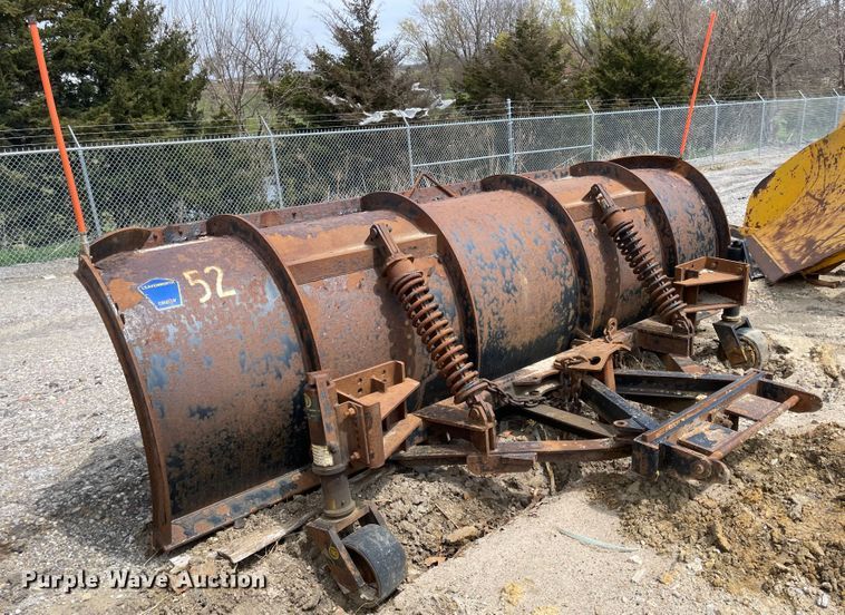 image for item MJ9585 2010 Sterling L-Line  dump truck