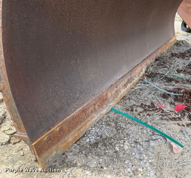 image for item MJ9585 2010 Sterling L-Line  dump truck