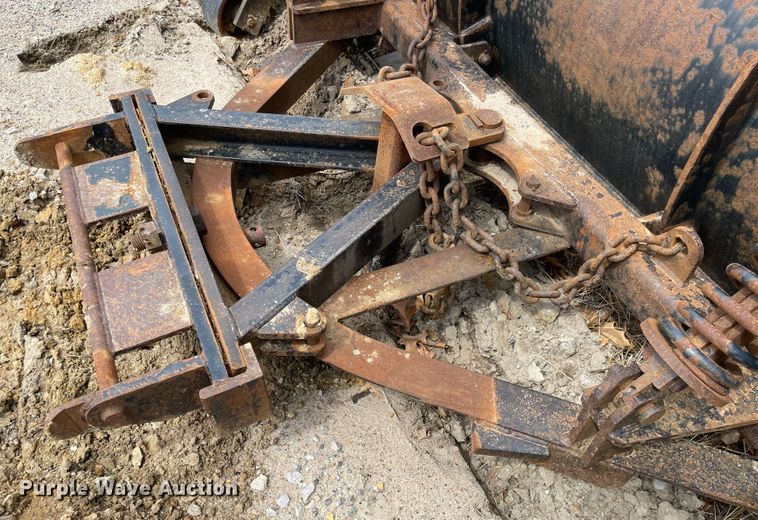 image for item MJ9585 2010 Sterling L-Line  dump truck