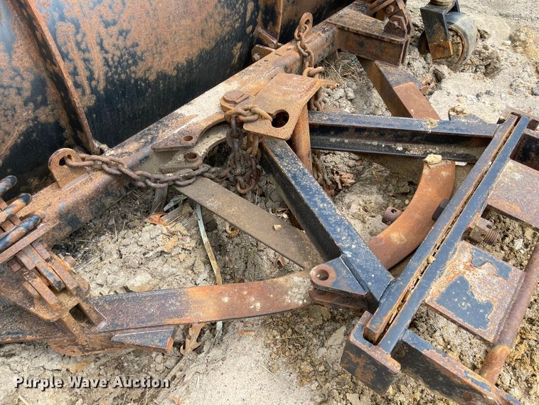 image for item MJ9585 2010 Sterling L-Line  dump truck