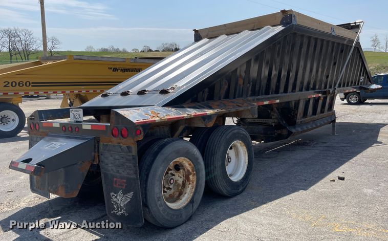 image for item MJ9586 2012 Manac SBD40  bottom dump trailer