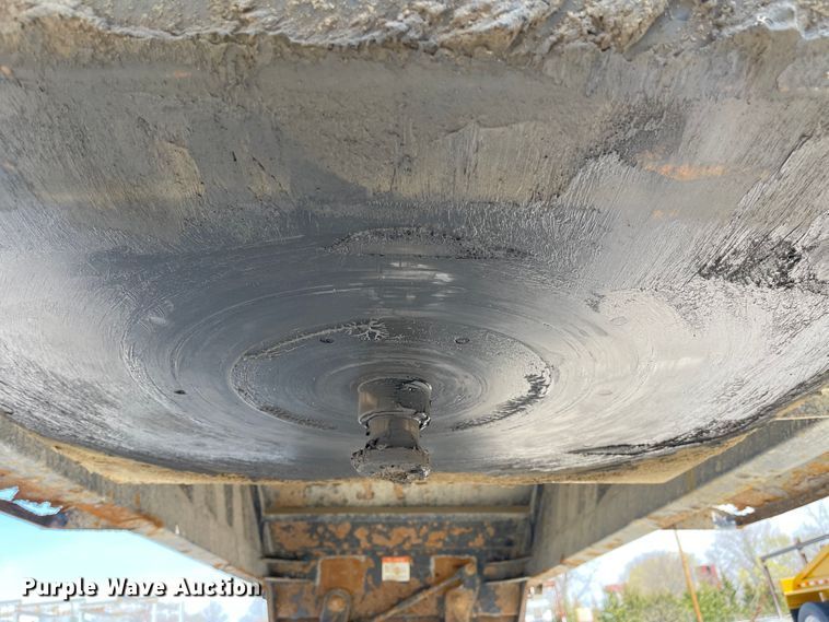 image for item MJ9586 2012 Manac SBD40  bottom dump trailer