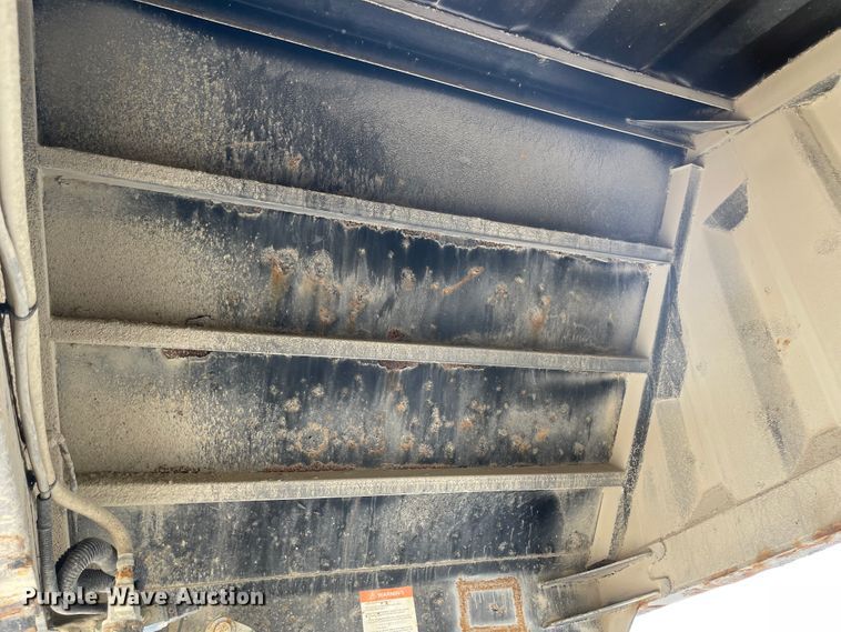 image for item MJ9586 2012 Manac SBD40  bottom dump trailer