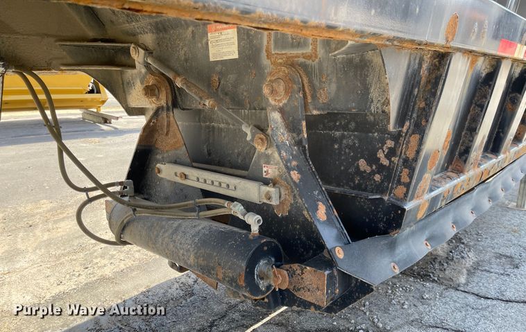 image for item MJ9586 2012 Manac SBD40  bottom dump trailer
