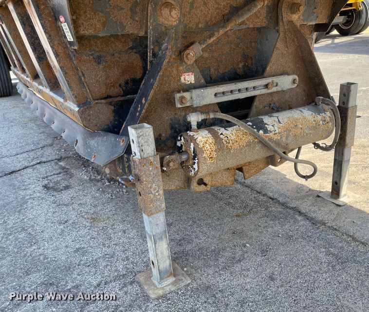 image for item MJ9586 2012 Manac SBD40  bottom dump trailer