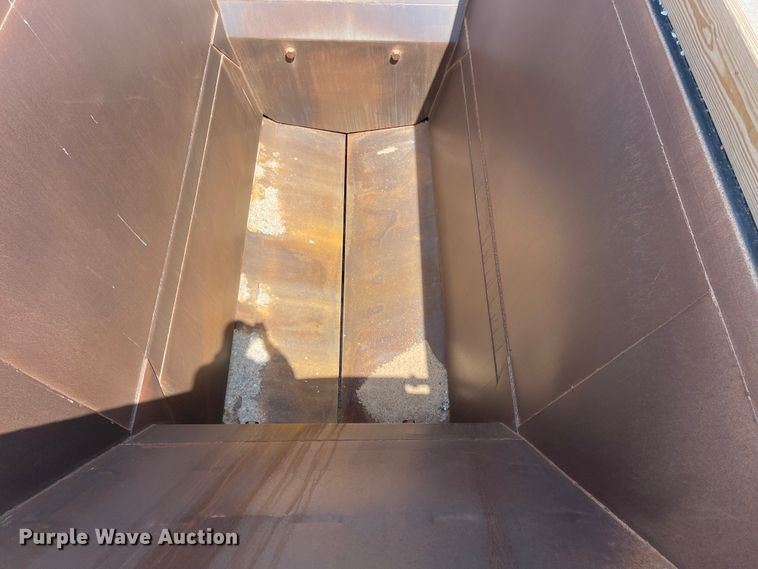 image for item MJ9586 2012 Manac SBD40  bottom dump trailer